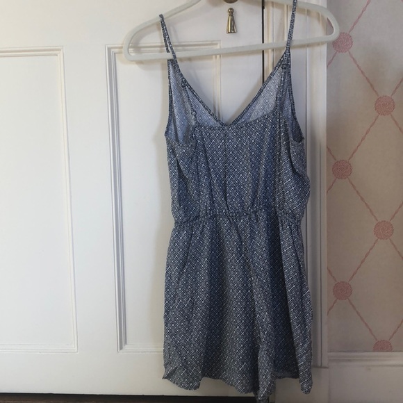 H&M Divided Romper - Picture 2 of 3